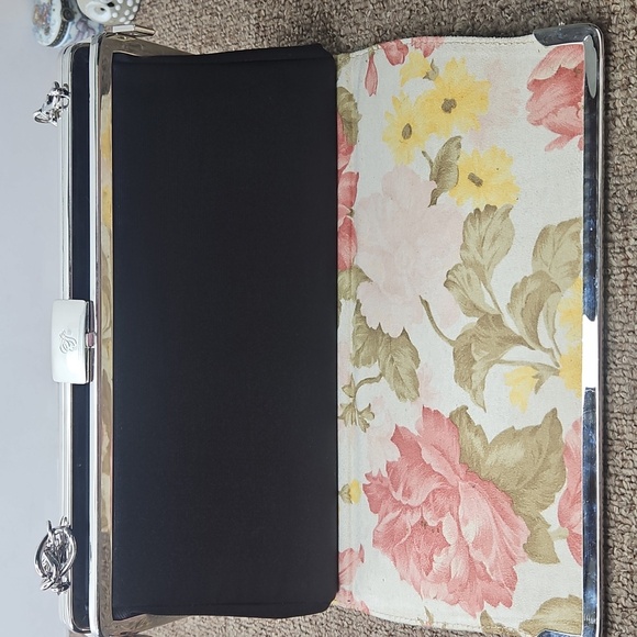 Tallula Tate 3 in 1 Floral Colorful Bag Clutch Kisslock Silver Hardware - Picture 6 of 10